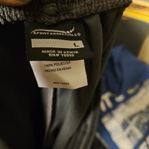 Mens Athletic Basketball Shorts Estate Item - Picture 3 of 3